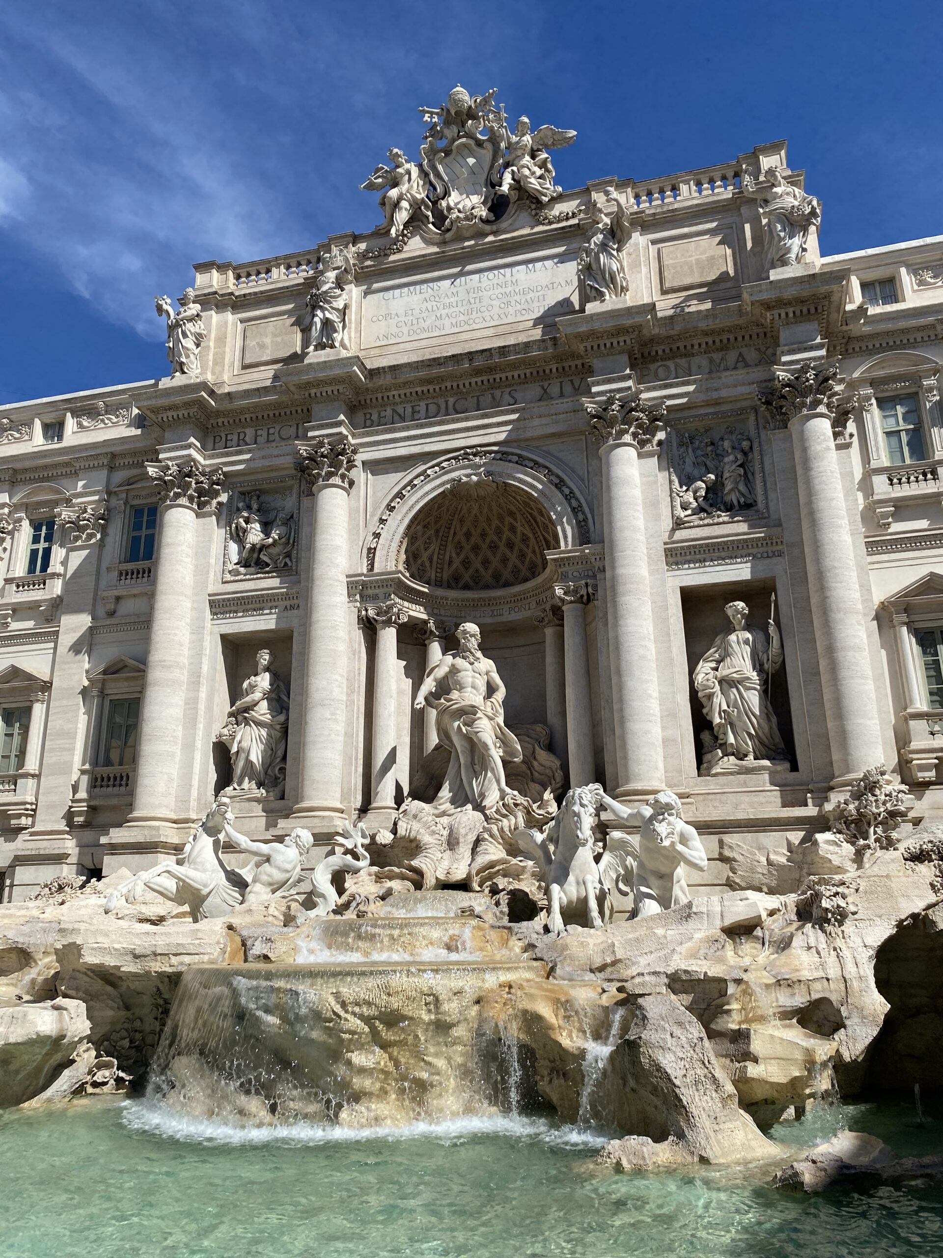 Trevi fountain. 