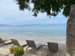 lounge chairs facing the ocean